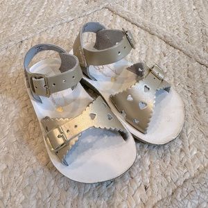 Saltwater Sweetheart Gold Sandals